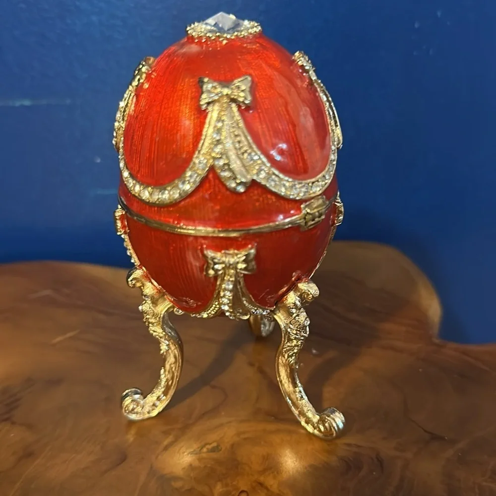 Sorelle Red Decorative Hand Painted Enameled with Gold Accents Trinket Music Box